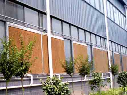 濕簾風機降溫系統組成,負壓風機濕簾降溫系統的特點