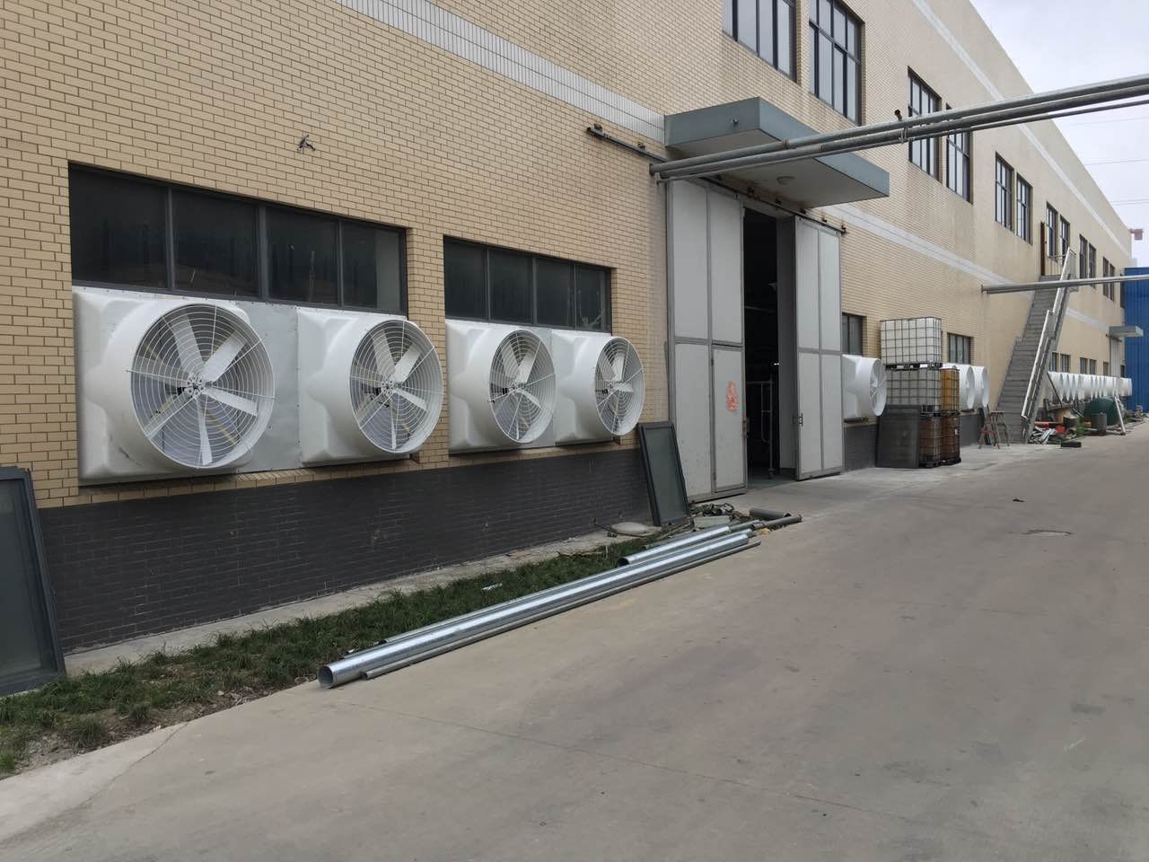 離心風(fēng)機(jī)的應(yīng)用 離心風(fēng)機(jī)的應(yīng)用